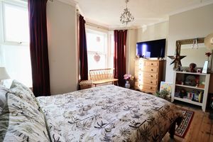 Bedroom- click for photo gallery